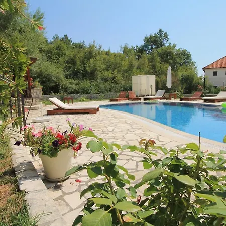 Aparthotel Villa Oasis Budua